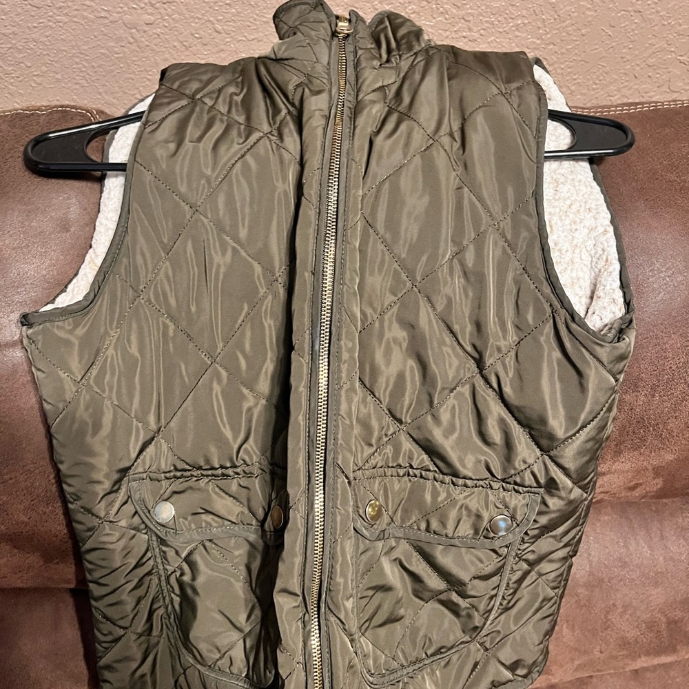 Green fleece lined vest